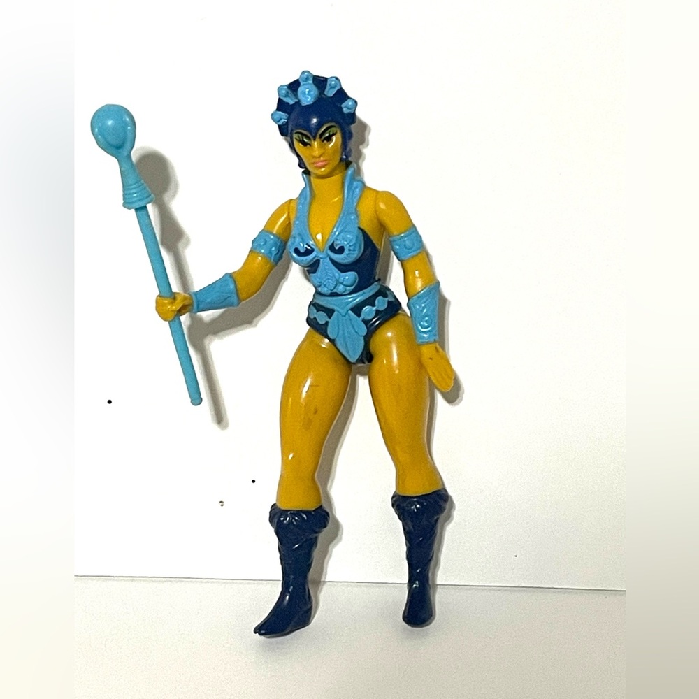 MOTU Evil-Lyn Masters of the Universe,‎ figure, wand, Lynn, Mattel 1981-1982
